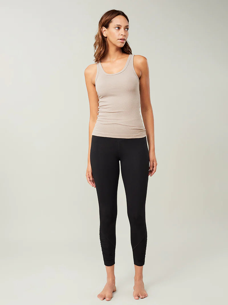 Hlýrabolur - klassískur úr bómull